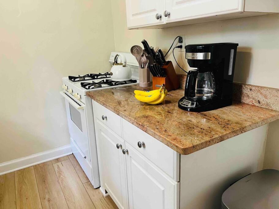 Dc'S Best Location 4 Bed With Parking Walk To Metro And Nightlife Bethesda Row Chevy Chase Exterior photo