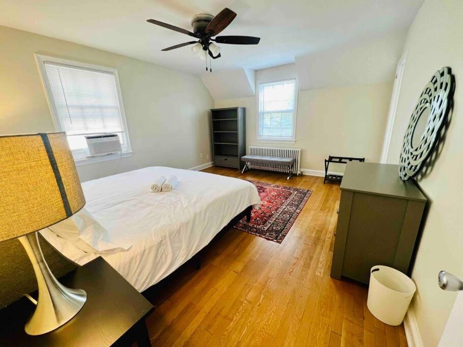 Dc'S Best Location 4 Bed With Parking Walk To Metro And Nightlife Bethesda Row Chevy Chase Exterior photo