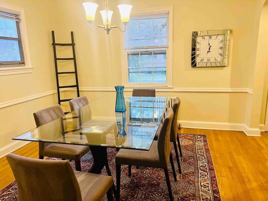 Dc'S Best Location 4 Bed With Parking Walk To Metro And Nightlife Bethesda Row Chevy Chase Exterior photo