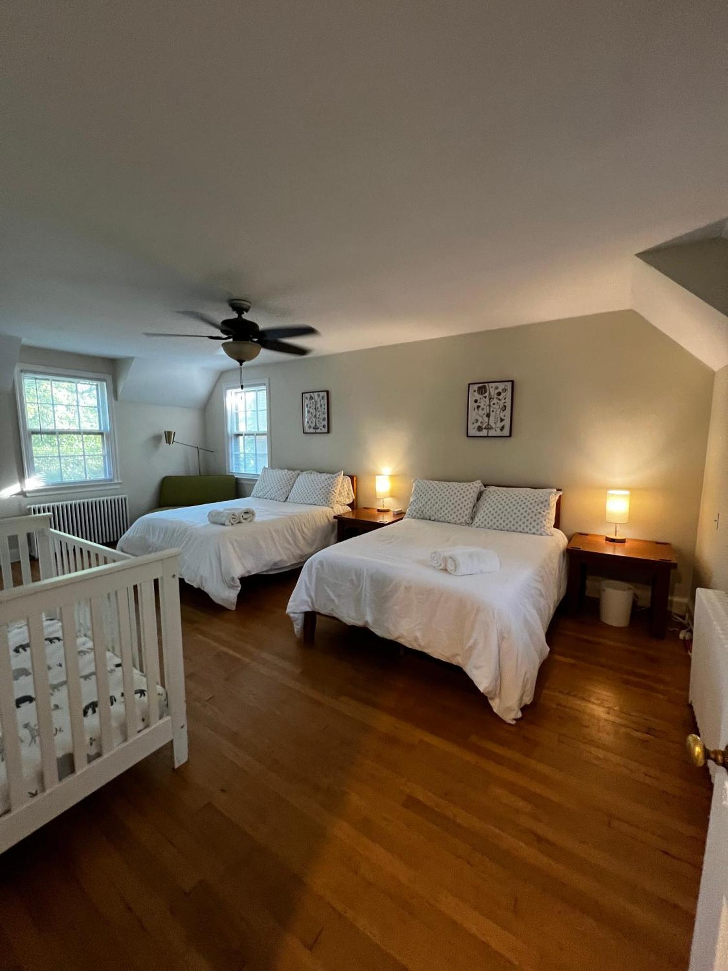 Dc'S Best Location 4 Bed With Parking Walk To Metro And Nightlife Bethesda Row Chevy Chase Exterior photo